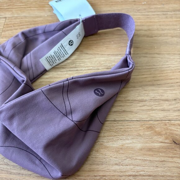 Lululemon Athletic Nulu Wide Reversible Training Headband Purple NWT One Size - Picture 3 of 5